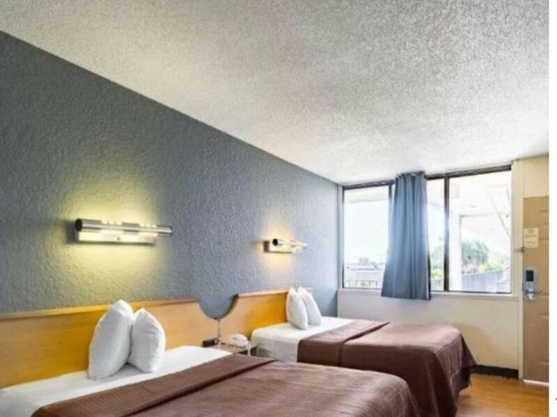 Econo Lodge Palm Harbor - Clearwater Zewnętrze zdjęcie