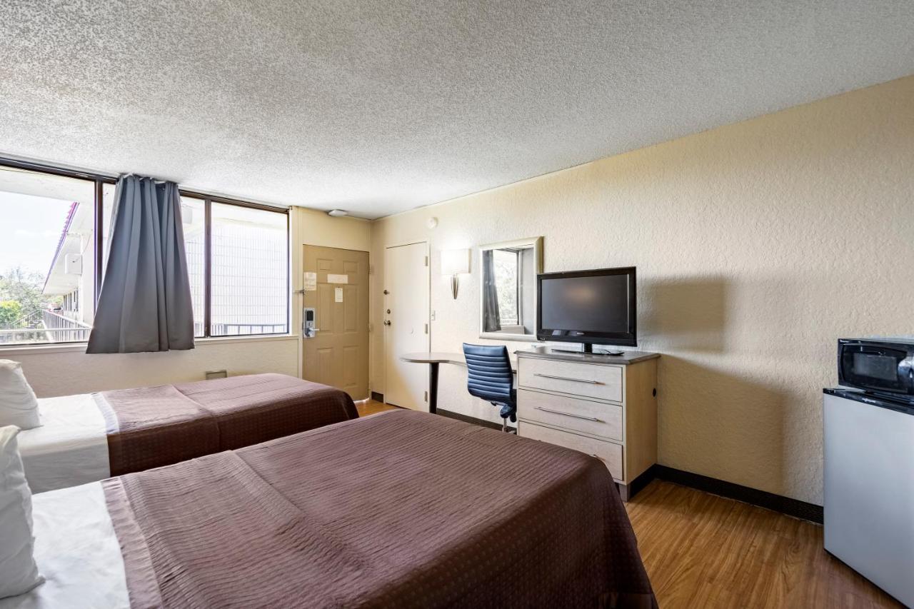 Econo Lodge Palm Harbor - Clearwater Zewnętrze zdjęcie
