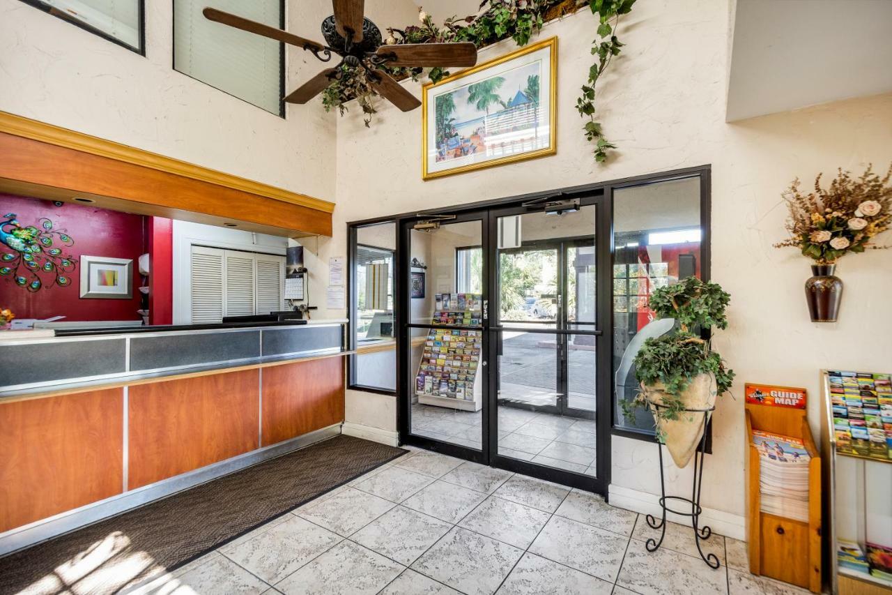 Econo Lodge Palm Harbor - Clearwater Zewnętrze zdjęcie